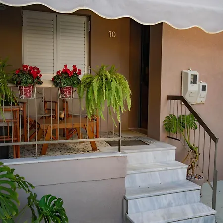 アパート Angel Mezonet Amaliada